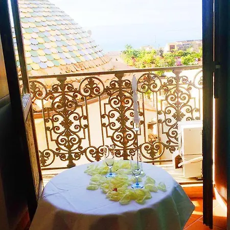 Palazzo Scorza * Paola