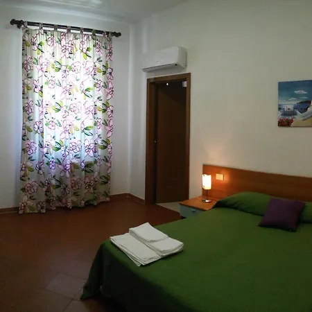 Palazzo Scorza Bed & Breakfast Paola